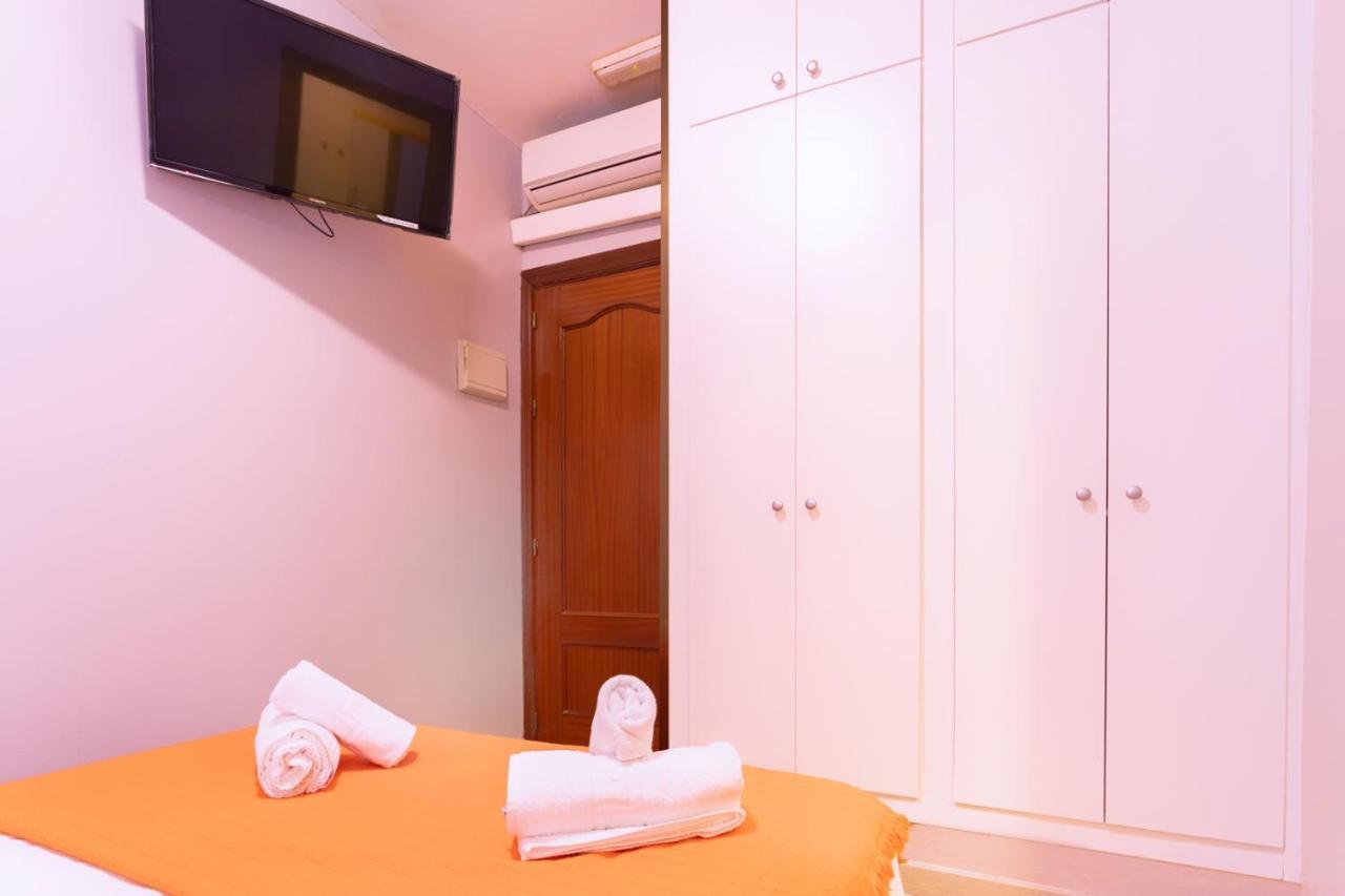 Hostal Ciudad Jardin Малага Экстерьер фото