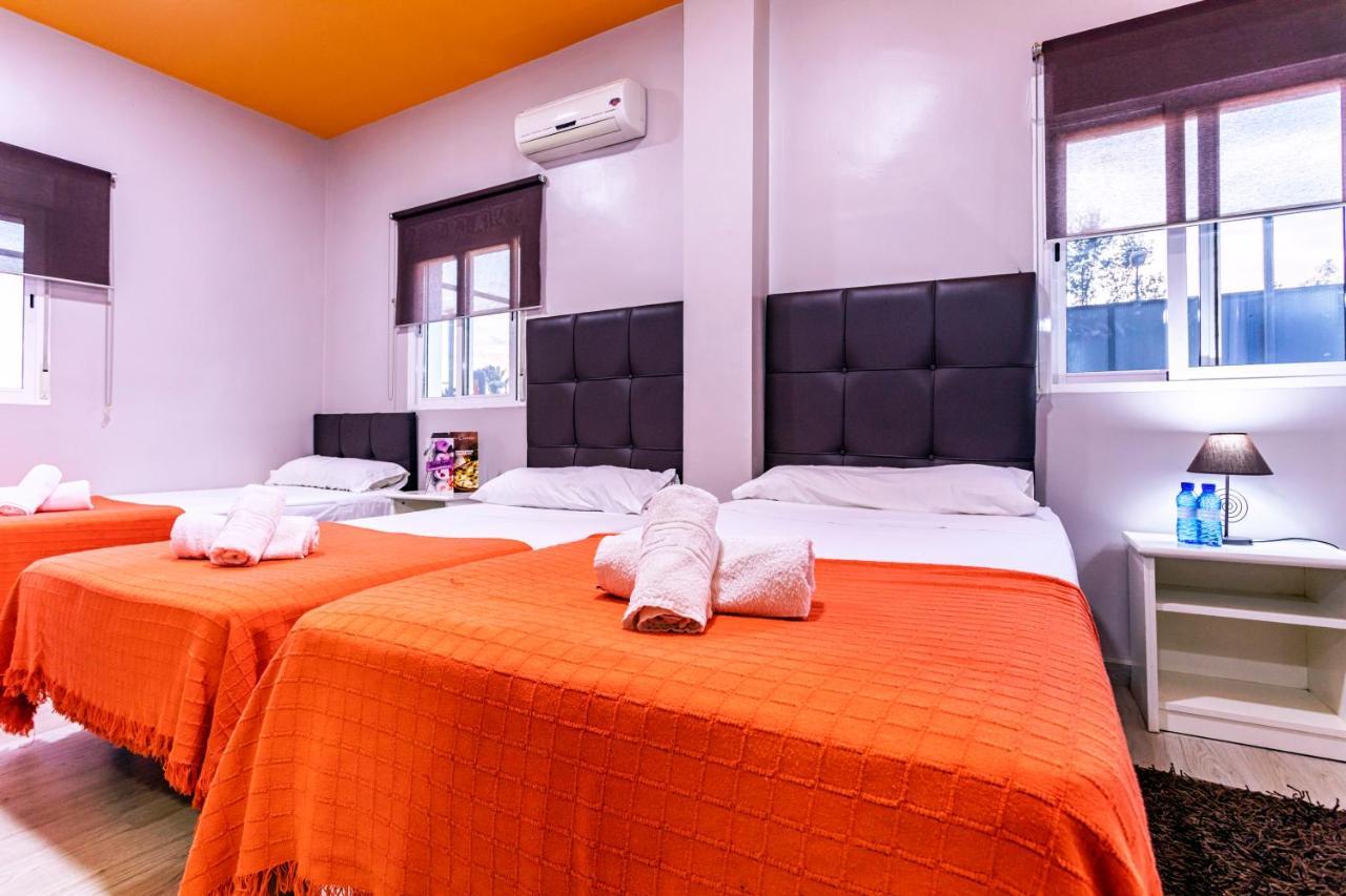 Hostal Ciudad Jardin Малага Экстерьер фото