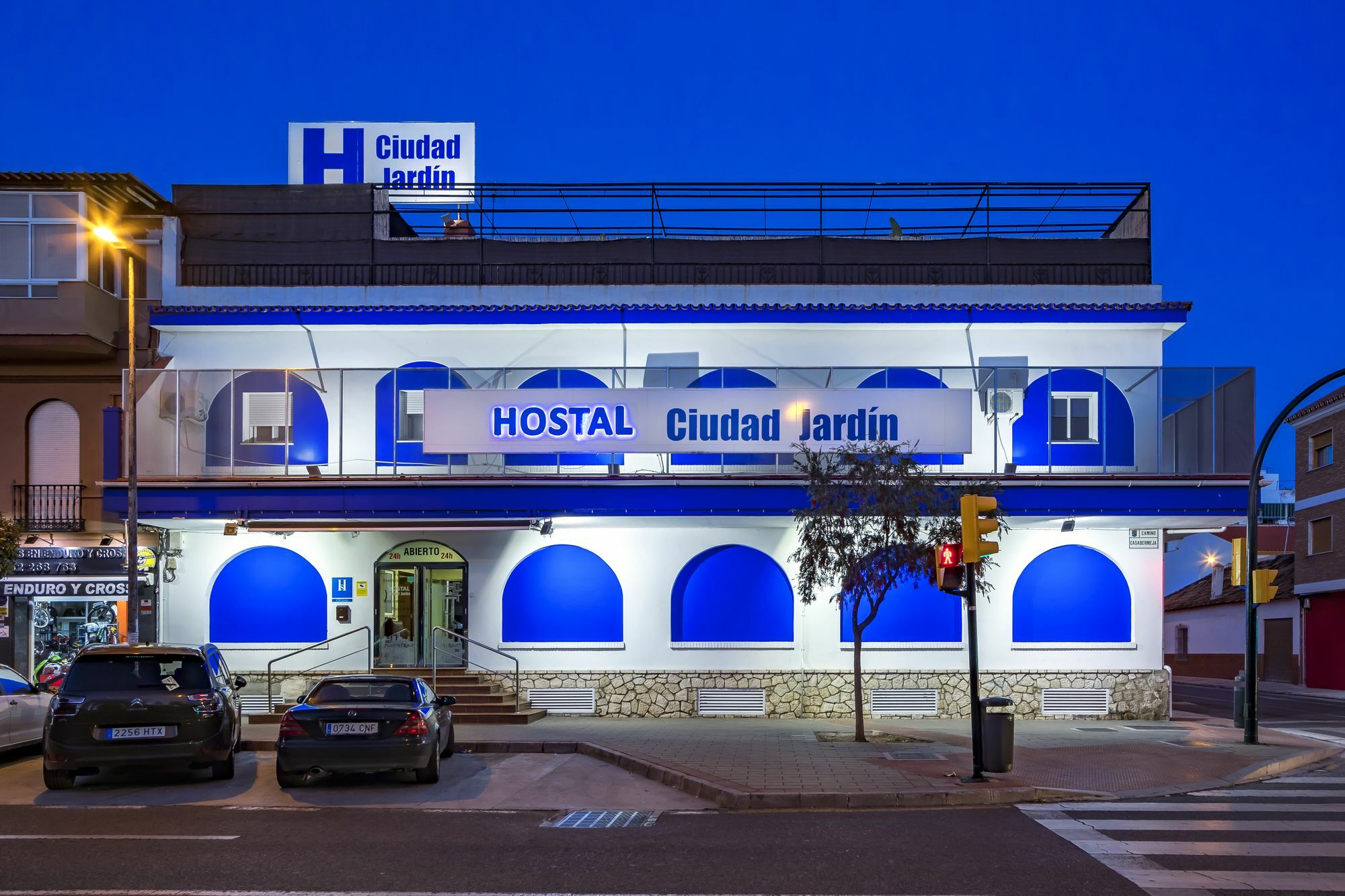 Hostal Ciudad Jardin Малага Экстерьер фото
